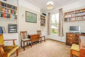 4 bedroom Terraced f...